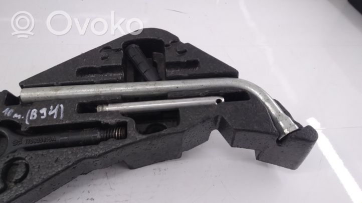 Volvo XC90 Kit d’outils 4L0012113E