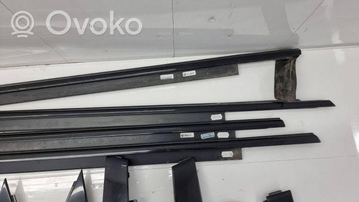 Audi A6 S6 C7 4G Kit completo per il corpo 4G0853284