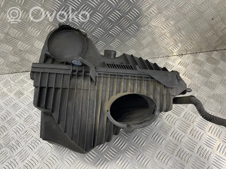 Volkswagen Touareg II Scatola del filtro dell’aria 7P0129601