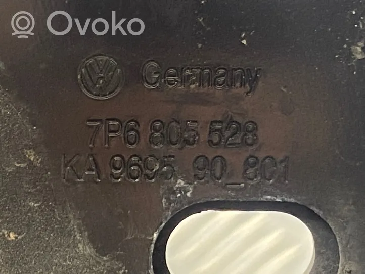 Volkswagen Touareg II Staffa del pannello di supporto del radiatore parte superiore 7P6805527