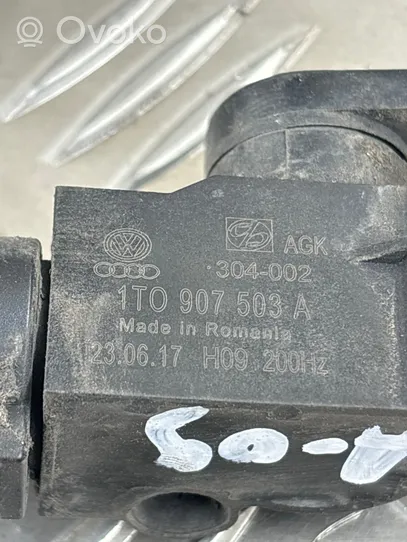 Audi A6 S6 C7 4G Czujnik poziomowania tylnego zawieszenia pneumatycznego 1t0907503a