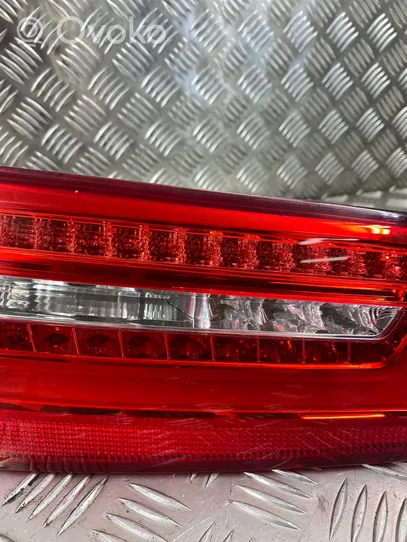 Audi A6 C7 Lampy tylnej klapy bagażnika 4G9945093B