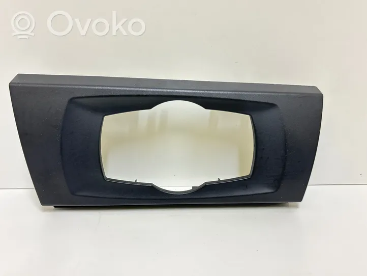 BMW 3 E90 E91 Panel trim 61316938702