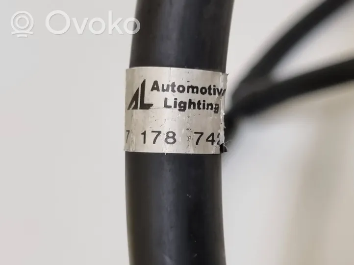 BMW 7 F01 F02 F03 F04 Wąż / Przewód spryskiwacza lampy przedniej 7178742