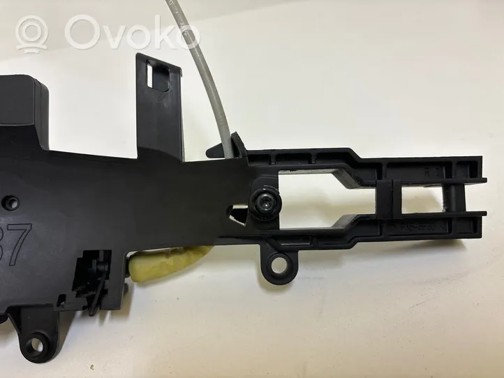 BMW 1 E81 E87 Front door coupe exterior handle/bracket 7200936