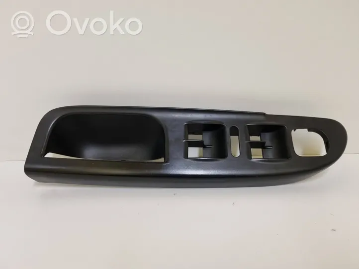 Volkswagen PASSAT B6 Front door interior handle trim 3C1867171B