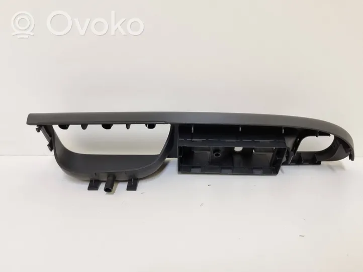 Volkswagen PASSAT B6 Front door interior handle trim 3C1867171B