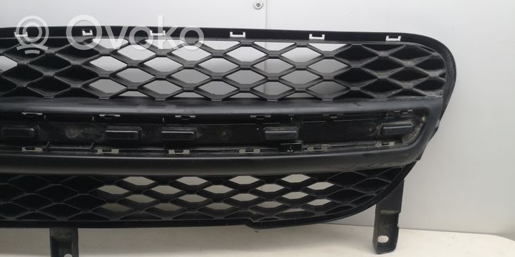 Peugeot 107 Maskownica / Grill / Atrapa górna chłodnicy 531120H050