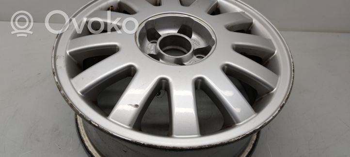 Audi A3 S3 8L Cerchioni in lega R15 8L0601025