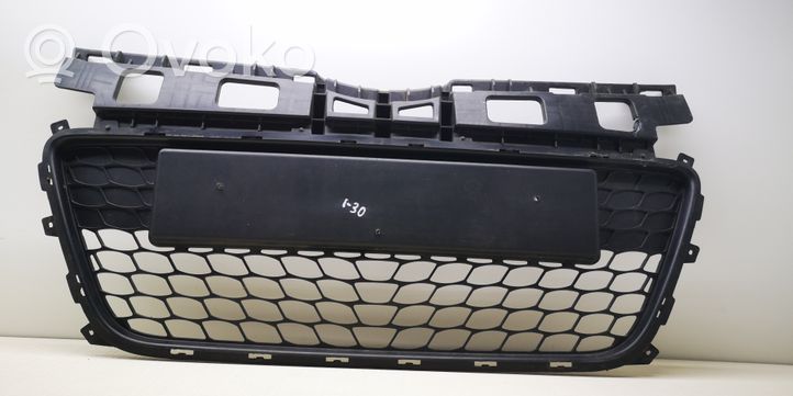 Hyundai i30 Grille inférieure de pare-chocs avant 865612R000