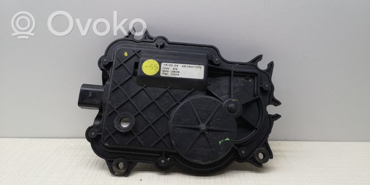 Audi A8 S8 D3 4E Motore per chiusura ammortizzata della porta anteriore 4E0837059