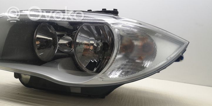 BMW 1 E81 E87 Lampa przednia 6924485