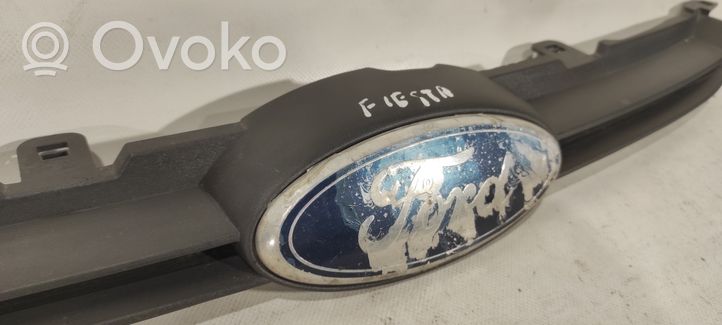 Ford Fiesta Rejilla delantera 8A618200B