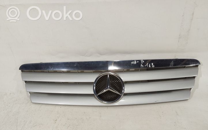 Mercedes-Benz A W168 Grille calandre supérieure de pare-chocs avant 1688800083