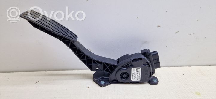 Nissan Pixo Pedale dell’acceleratore 4940068K40