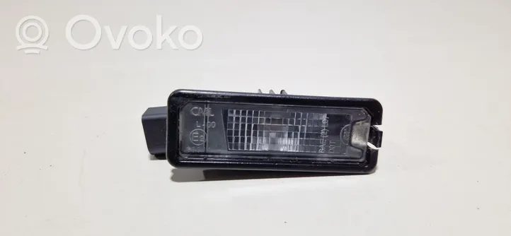 Volkswagen Polo V 6R Lampa oświetlenia tylnej tablicy rejestracyjnej 1K8943021