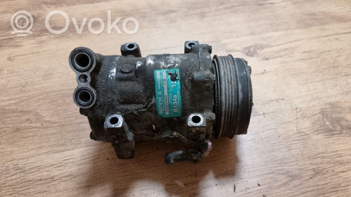 Citroen Jumper Uchwyt / Mocowanie sprężarki klimatyzacji 504005418