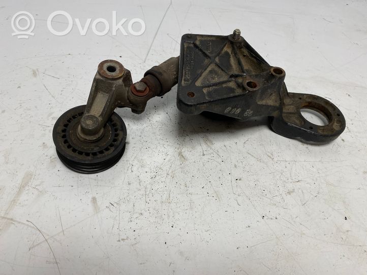 Volkswagen Transporter - Caravelle T4 Generator/alternator belt tensioner 074145283B