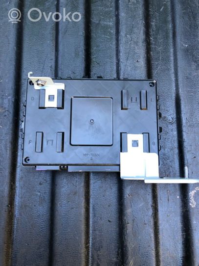 Hyundai i30 Module confort 97RA011034