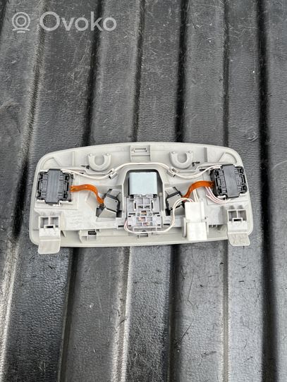 Lexus RX 450H Éclairage lumière plafonnier arrière 8136048070