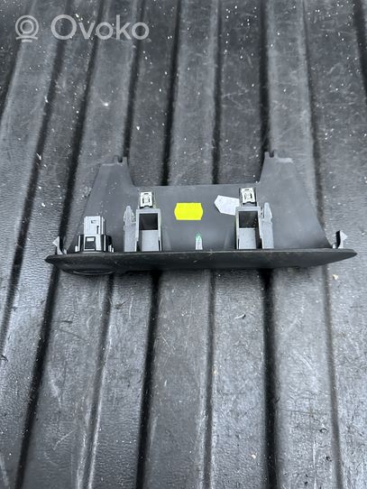 Citroen C3 Aircross Interruttore a pulsante start e stop motore 9804007180