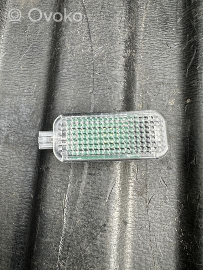 Porsche Macan Front seat light 4E0947415