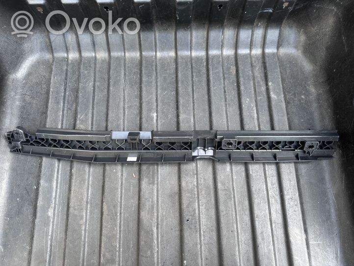 Volvo V60 Vararenkaan osion verhoilu 32353154