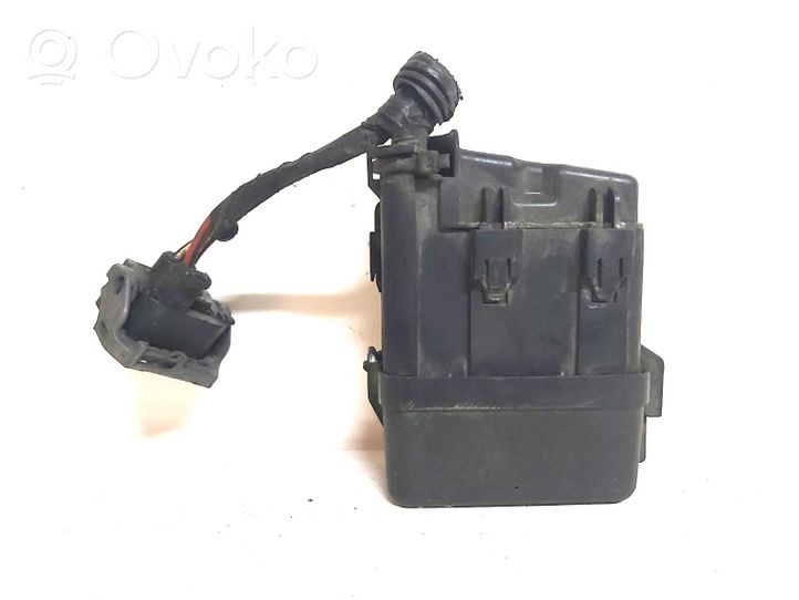 Toyota Avensis T270 Module de fusibles 7191