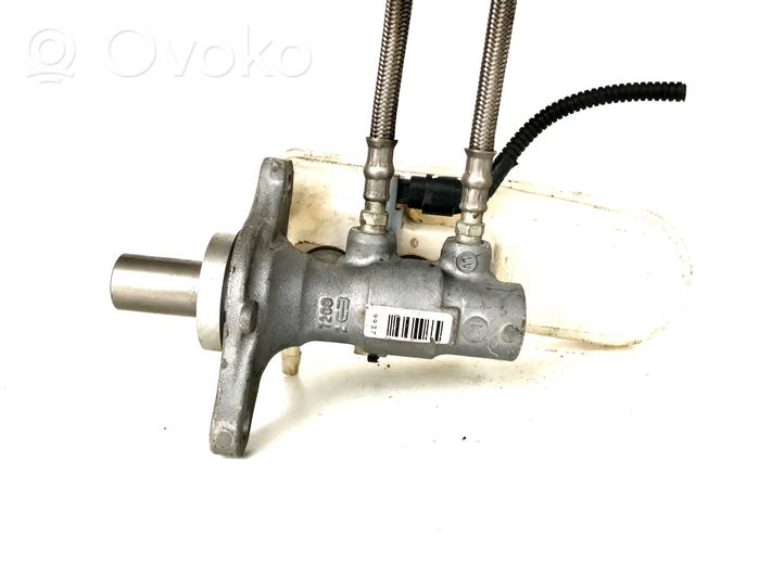 Mitsubishi Colt Master brake cylinder 32067272D