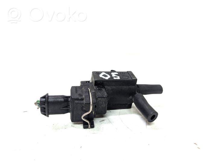 Volvo V70 Vacuum valve 30611668