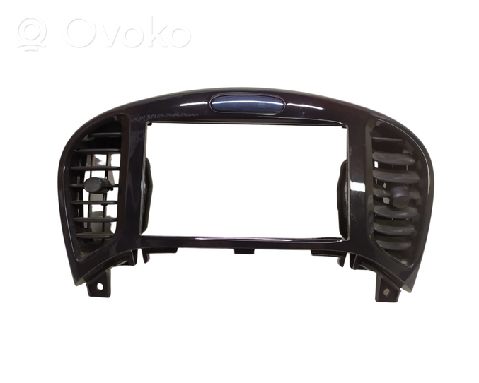 Nissan Juke I F15 Grille d'aération centrale 682601KE0A