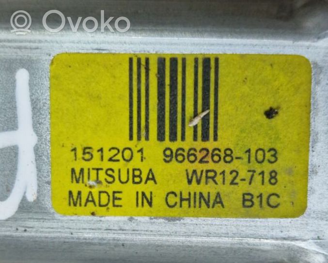 Volvo V40 Motorino alzacristalli della portiera anteriore 966268103