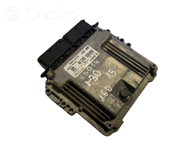 Hyundai i30 Sterownik / Moduł ECU 0281031578