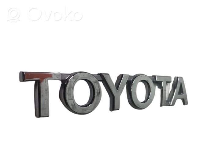 Toyota Avensis T270 Значок производителя / буквы модели 