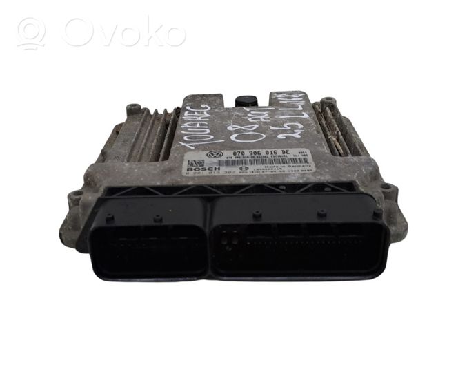 Volkswagen Touareg I Calculateur moteur ECU 070906016DE