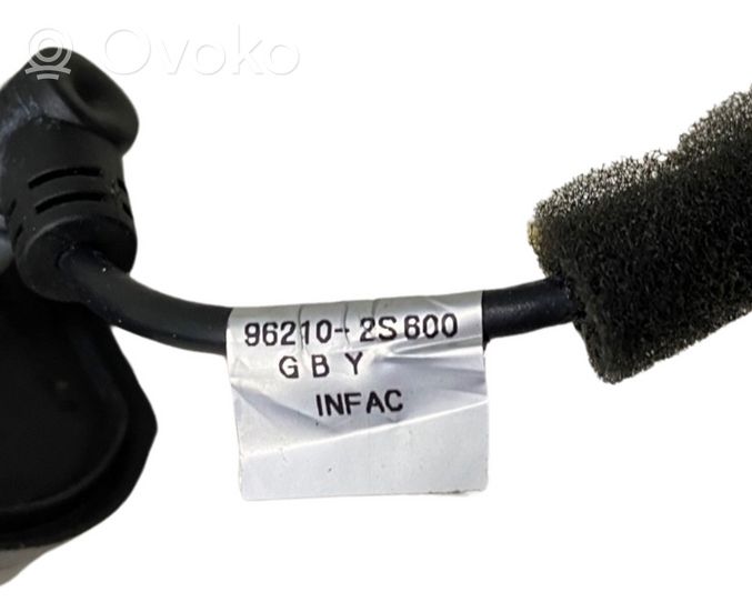 Hyundai ix35 Radio antena 962102S600