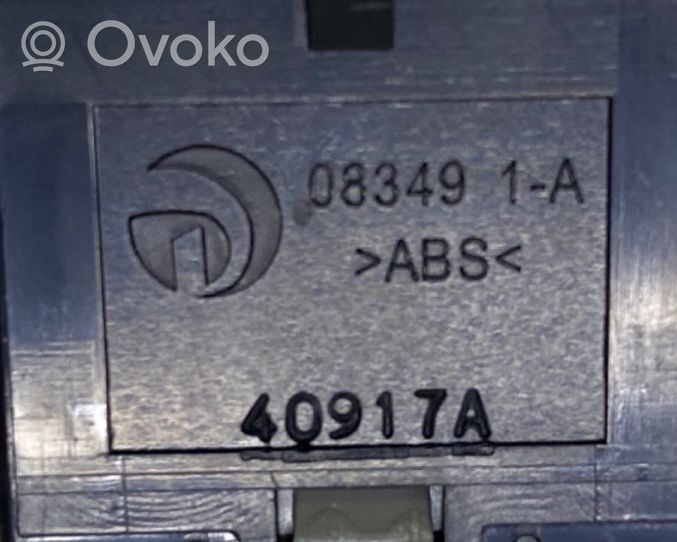 Nissan Qashqai Inne przełączniki i przyciski 083491A