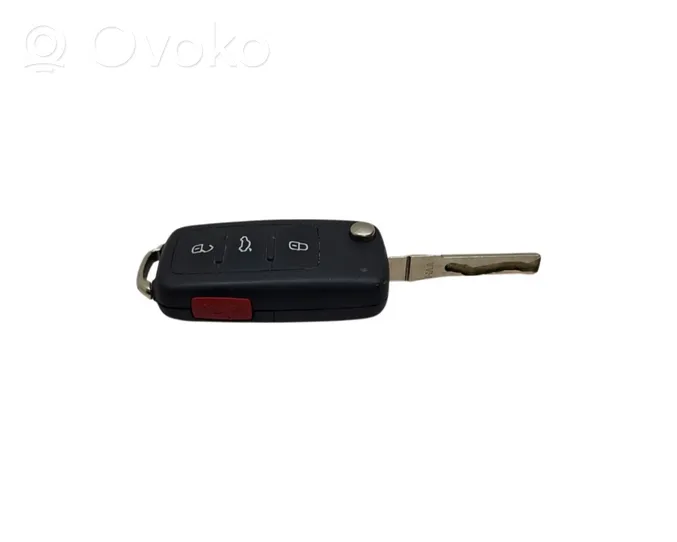 Volkswagen Jetta VI Užvedimo raktas (raktelis)/ kortelė 5K0837202AK