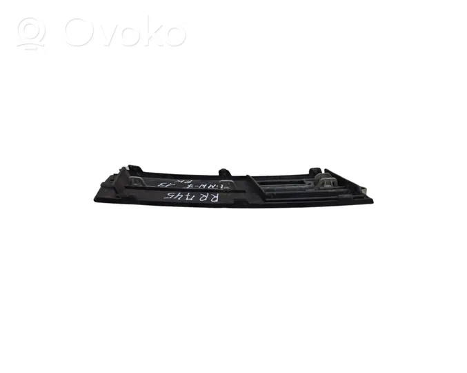 BMW 7 F01 F02 F03 F04 Mascherina inferiore del paraurti anteriore 7295257