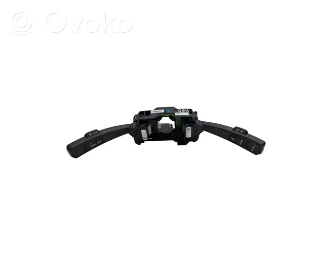 Volvo V60 Leva/interruttore dell’indicatore di direzione e tergicristallo 31334647