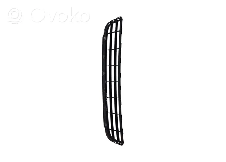 Volkswagen Jetta VI Front bumper lower grill 5C6853677A