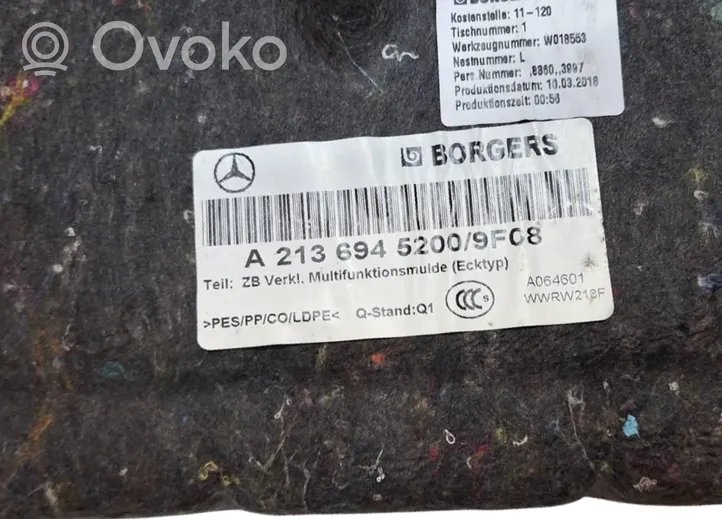 Mercedes-Benz CLS C257 Tavaratilan pohjan tekstiilimatto A2136945200