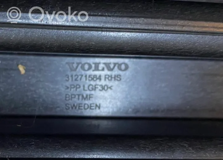 Volvo XC60 Muu vararenkaan verhoilun elementti 31271584