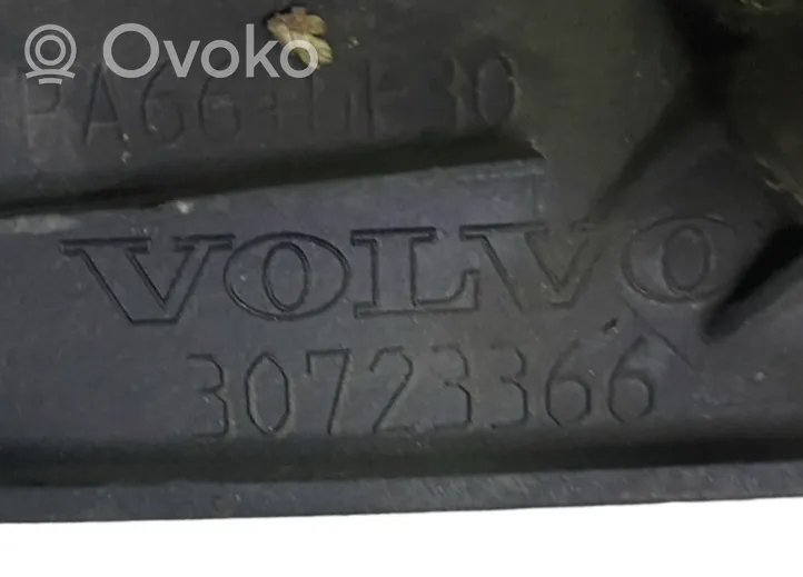 Volvo XC60 Staffa di montaggio del radiatore 30723366