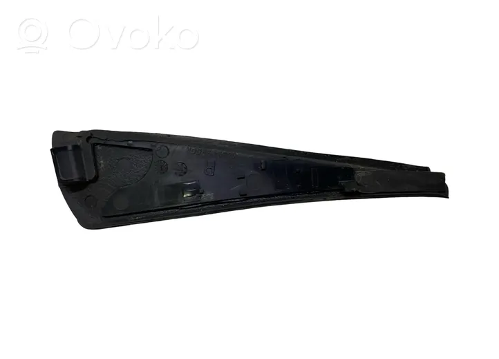 Nissan Qashqai Panel wykończeniowy błotnika 66894BR00A