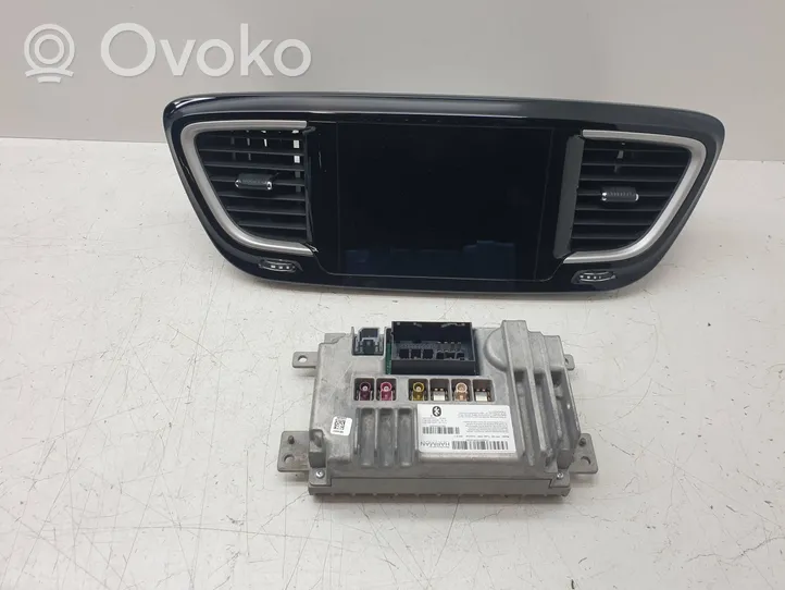 Chrysler Pacifica Monitor / wyświetlacz / ekran P68239902AD