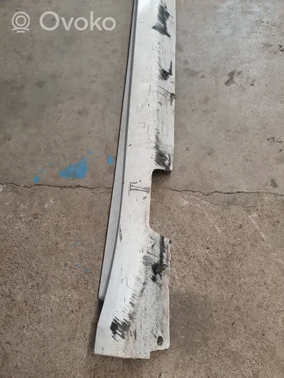 Chrysler Pacifica Sill 