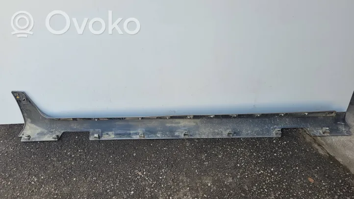 Chrysler Pacifica Sill 