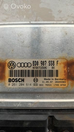 Volkswagen PASSAT B5 Moottorin ohjainlaite/moduuli 8D0907558F