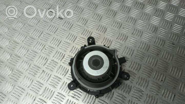 Volvo V50 Garsiakalbis (-iai) galinėse duryse 8651207